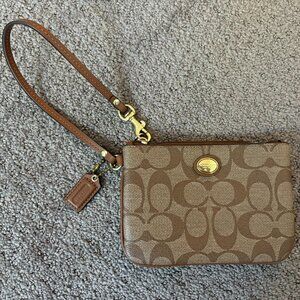 Coach New York wristlet classic signature brown with zip and luggage tag